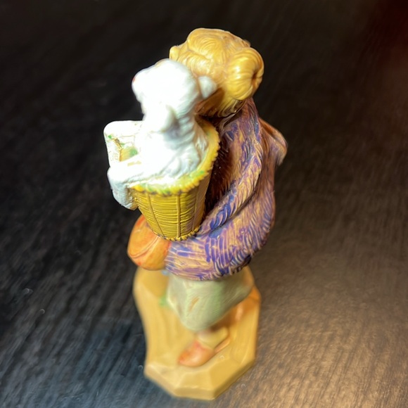 Fontanini 5" Heirloom Christmas Nativity Collection Figurines Miriam with Lamb - Picture 3 of 7